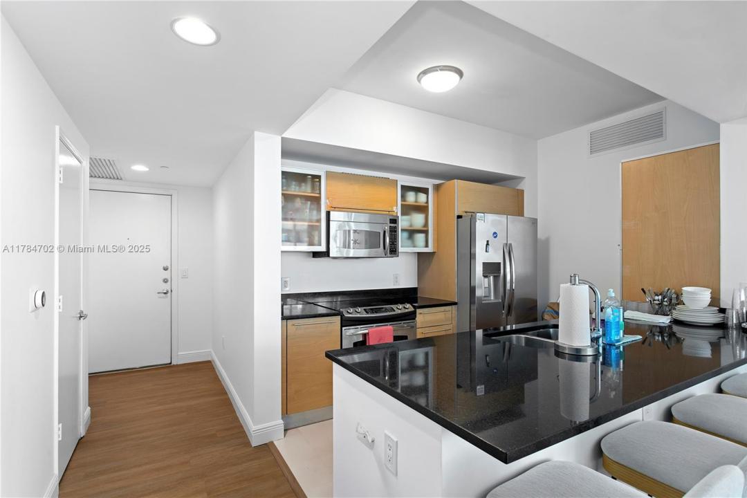 951 Brickell Ave 1110, Miami, FL 33131