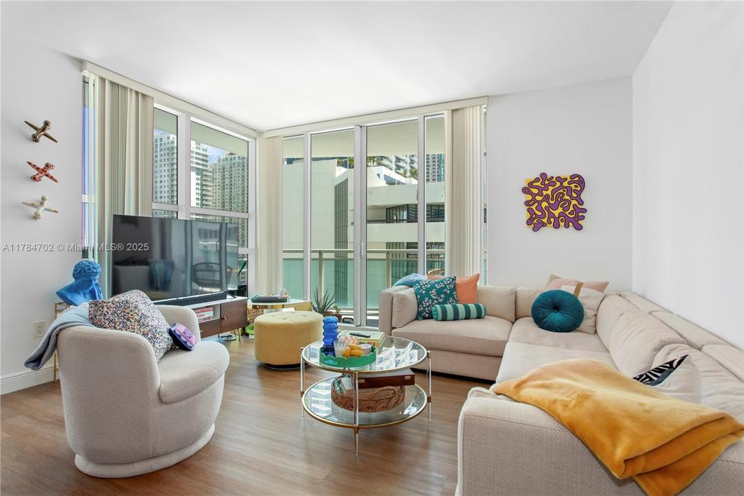 951 Brickell Ave 1110, Miami, FL 33131