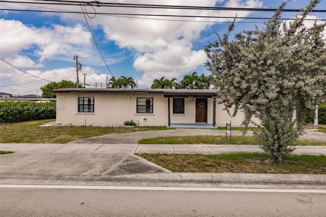 3320 SW 97th Ave, Miami, FL 33165