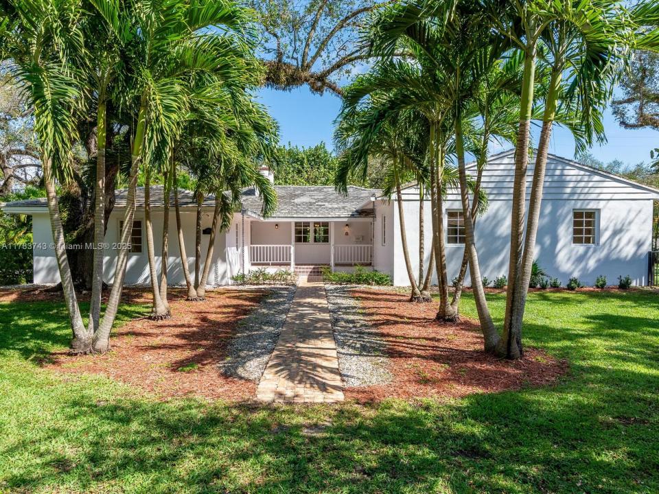 4701 Santa Maria St, Coral Gables, FL 33146
