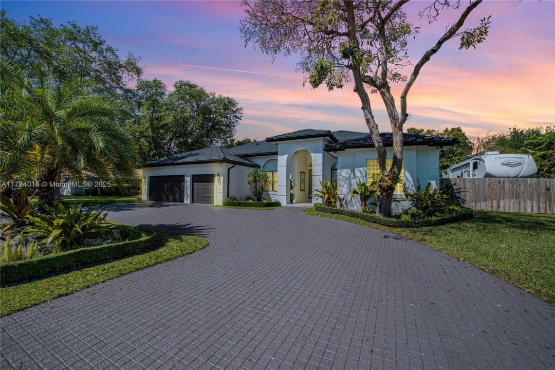 18500 SW 78th Place, Cutler Bay, FL 33157