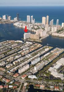 301 174th St 1901, Sunny Isles Beach, FL 33160