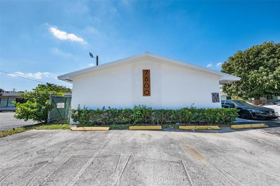 7600 Pembroke Rd, Miramar, FL 33023
