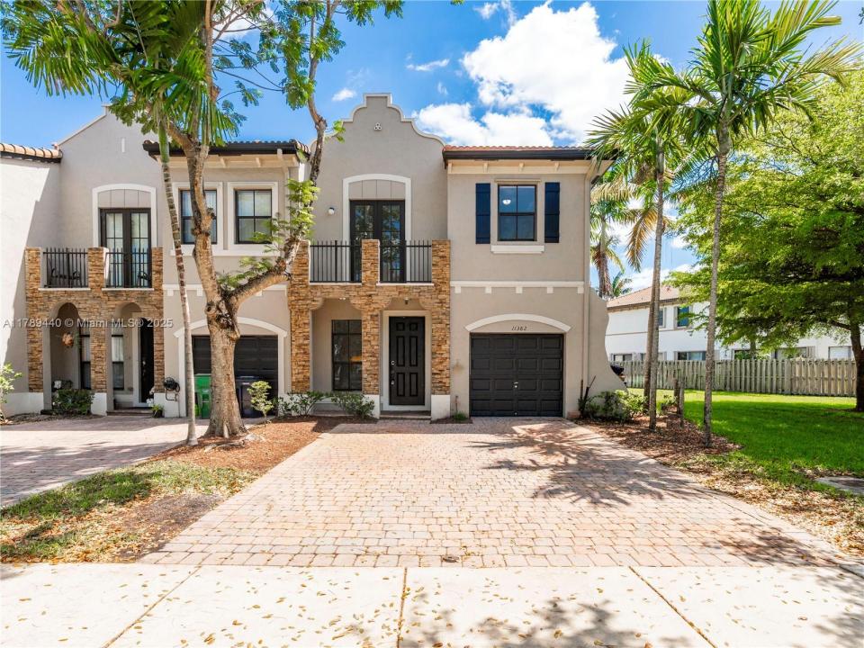 11382 SW 236th St, Homestead, FL 33032