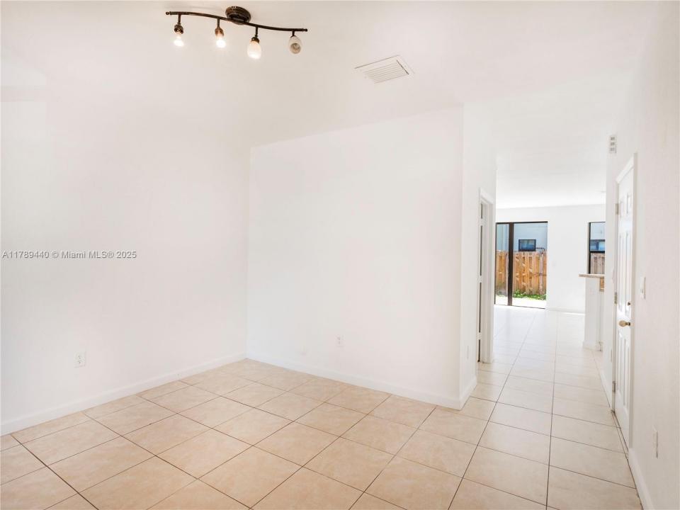 11382 SW 236th St, Homestead, FL 33032