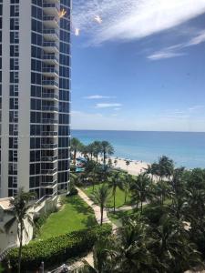 19201 Collins Ave 622, Sunny Isles Beach, FL 33160