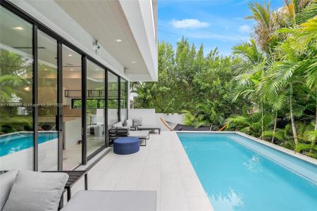 1311 Bay Dr, Miami Beach, FL 33141