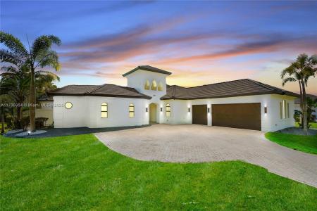 499 SW Squire Johns Ln, Palm City, FL 34990