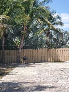 Loxahatchee, FL 33470