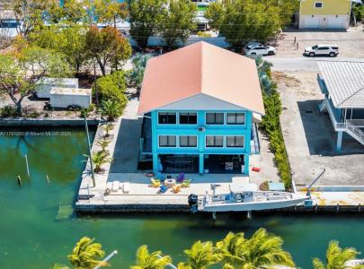 26 Corrine Pl, Key Largo, FL 33037