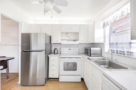 5300 Washington St Q207, Hollywood, FL 33021