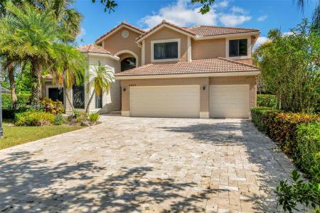 4699 Rothschild Dr, Coral Springs, FL 33067