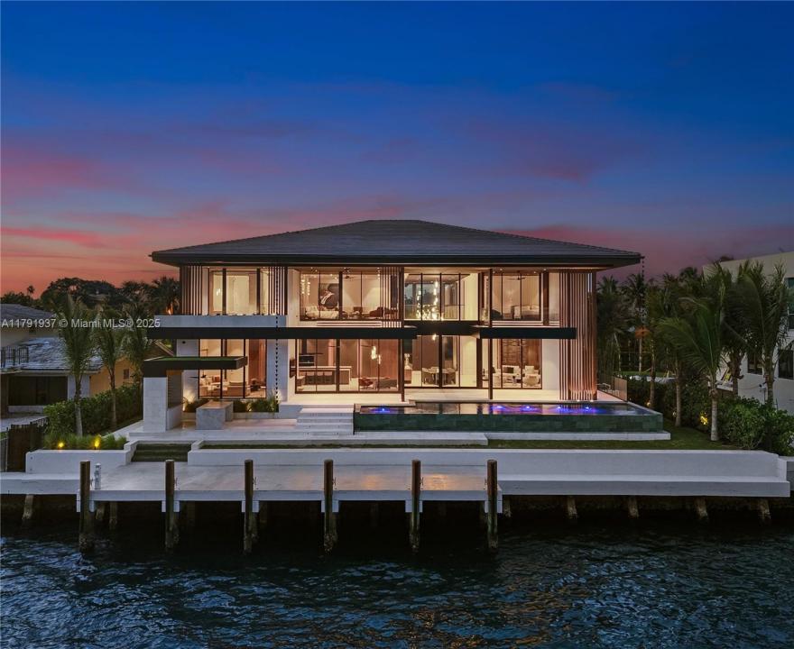 11404 N Bayshore Dr, North Miami, FL 33181