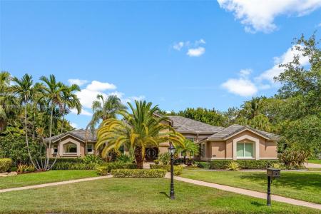 10605 Indian Trl, Cooper City, FL 33328