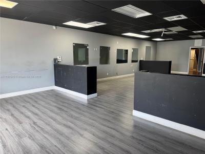 302 SW Tulip Blvd, Port St. Lucie, FL 34953