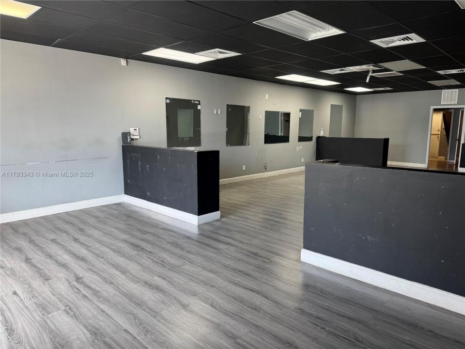 302 SW Tulip Blvd, Port St. Lucie, FL 34953