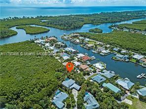 10737 SE Seaspray Ct, Hobe Sound, FL 33455