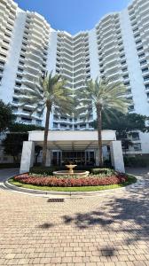 3300 NE 192nd St PH09, Aventura, FL 33180