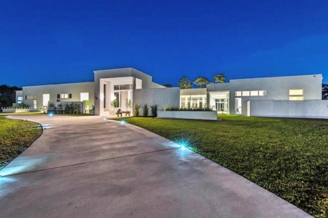 1901 SE Ranch Rd, Jupiter, FL 33478