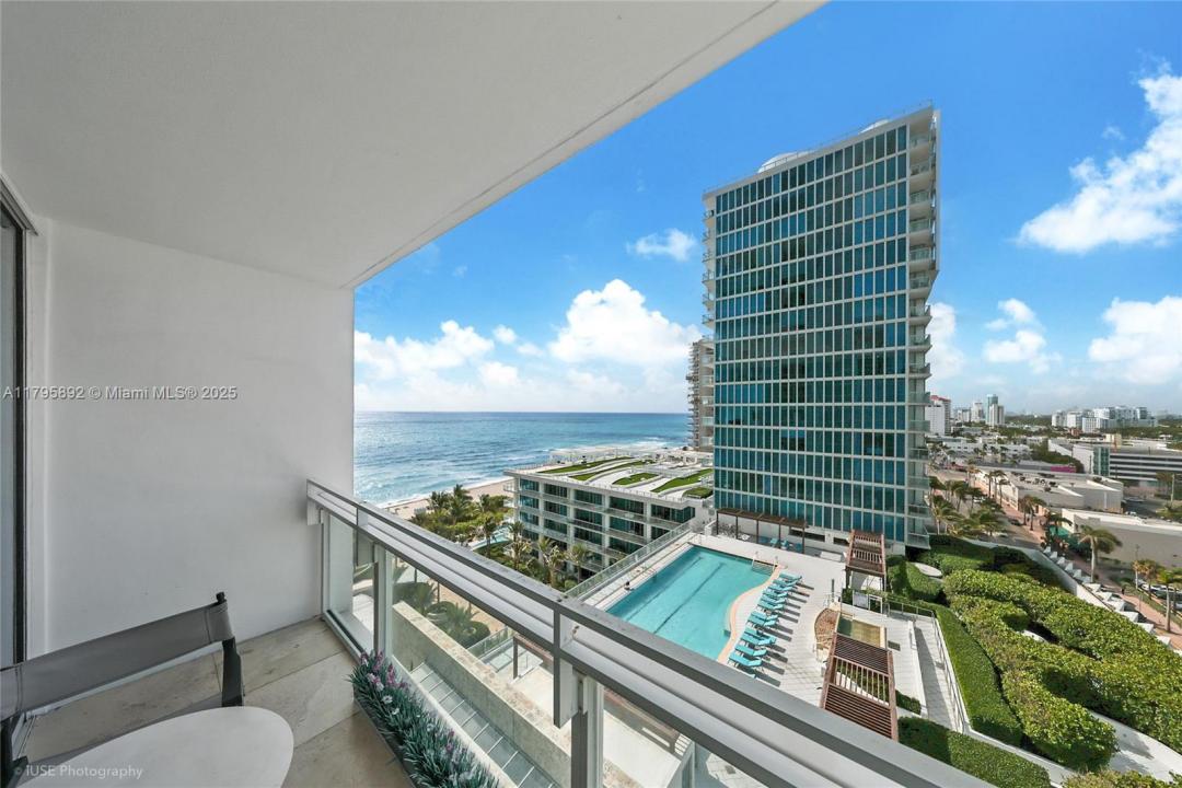 6801 Collins Ave 1111, Miami Beach, FL 33141