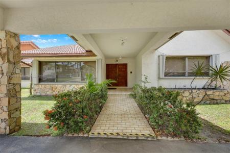 7850 SW 83rd Ct, Miami, FL 33143