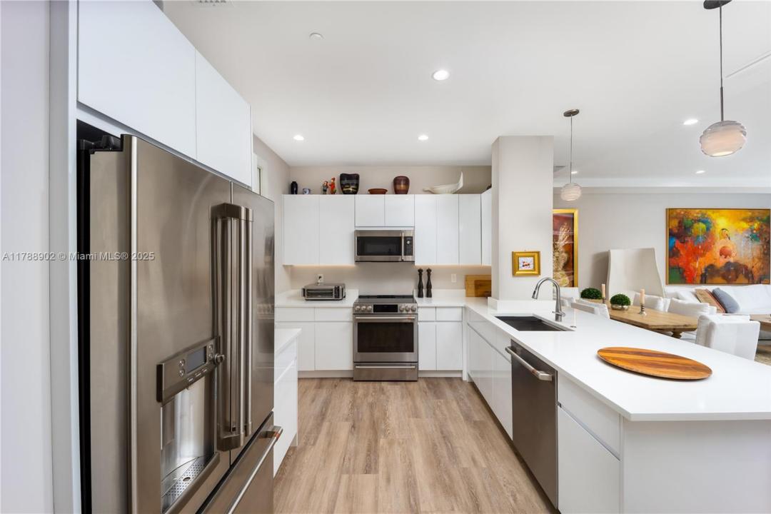 41 SW Seminole St 208, Stuart, FL 34994