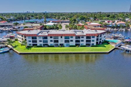 313 Lake Cir 111, North Palm Beach, FL 33408