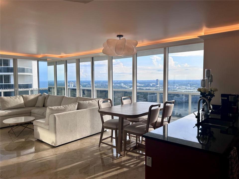 1830 S Ocean Dr 4106, Hallandale Beach, FL 33009