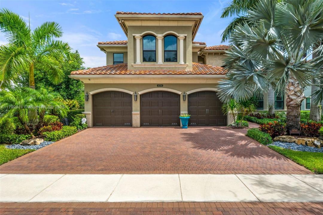 16796 Strasbourg Ln, Delray Beach, FL 33446