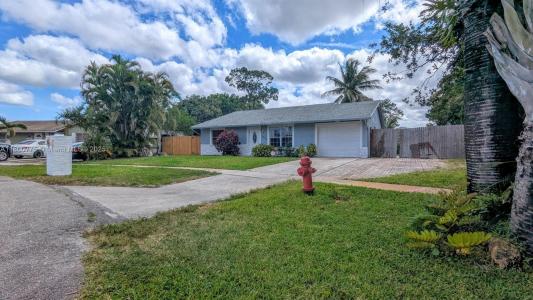 4878 Messana Ter, Lake Worth, FL 33463