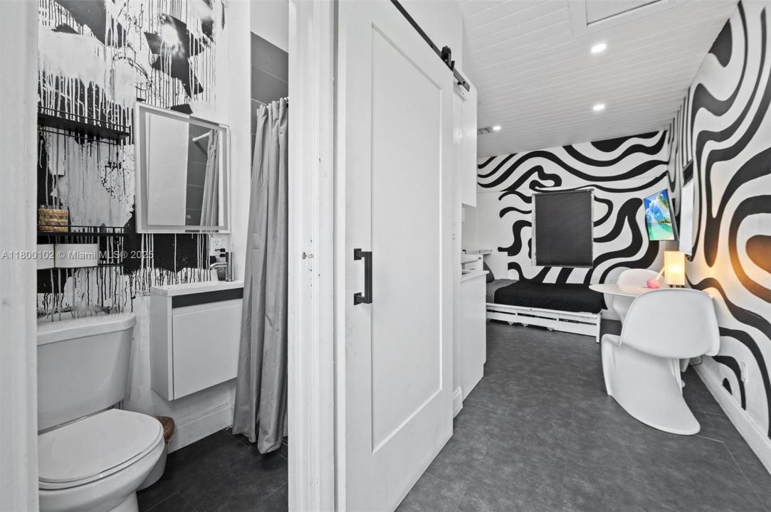 534 NW 50th St, Miami, FL 33127