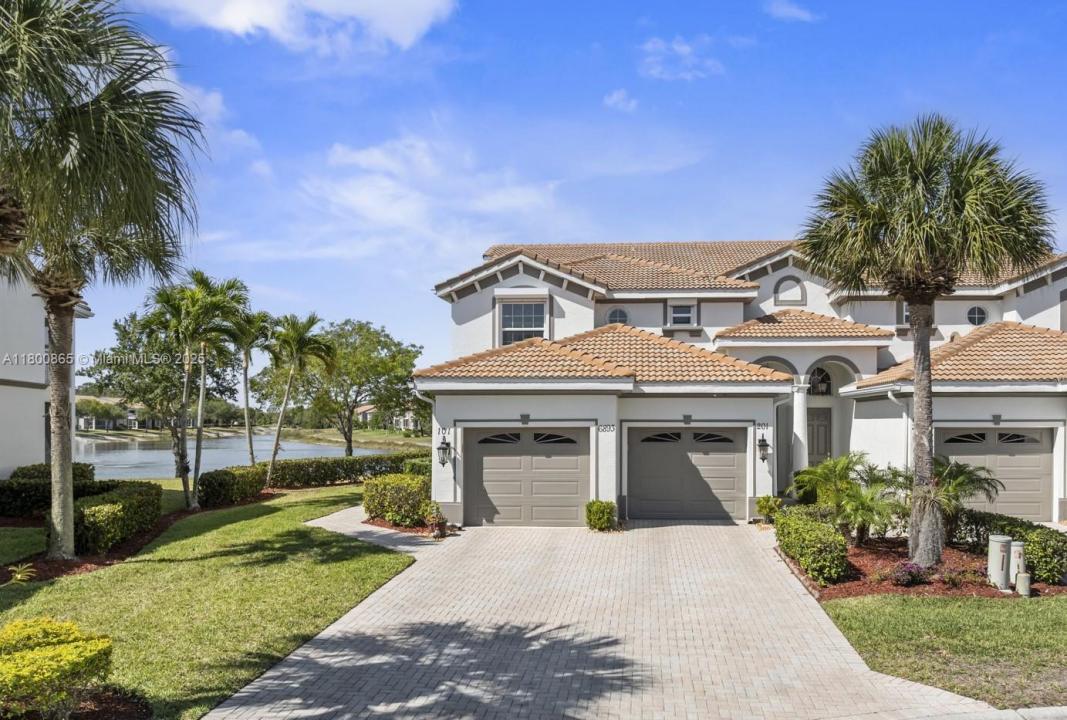 6893 Sterling Greens 201, Naples, FL 34104