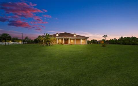 687 Montura Ave, Clewiston, FL 33440