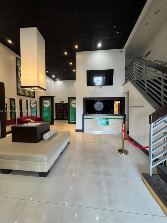 7355 NW 41st St, Miami, FL 33166