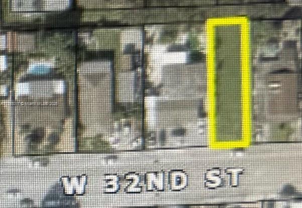 137 W 32 ST, Hialeah, FL 33012