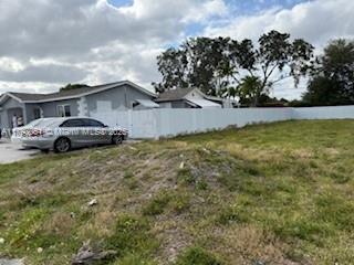 137 W 32 ST, Hialeah, FL 33012