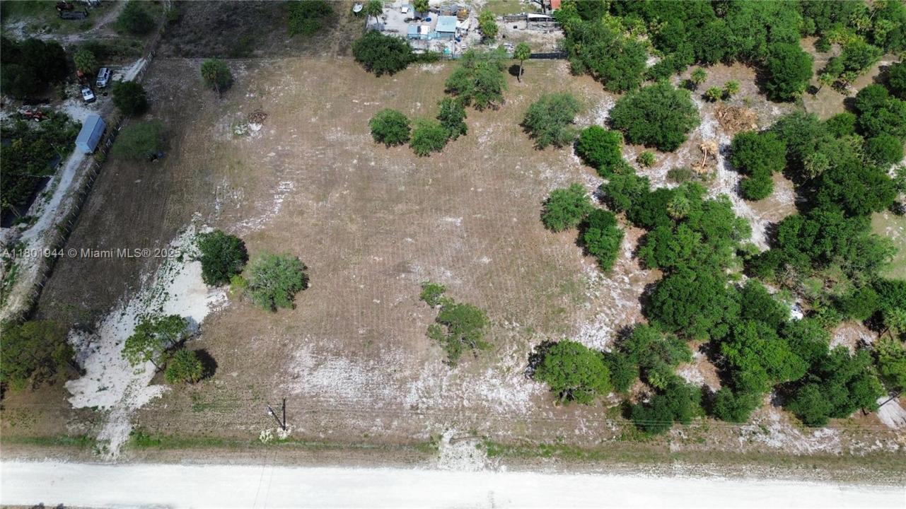 135 & 145 S KENNEL ST, Clewiston, FL 33440