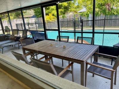 11461 NW 45th Pl, Sunrise, FL 33323