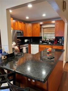 3361 NW 85th Ave 307, Coral Springs, FL 33065