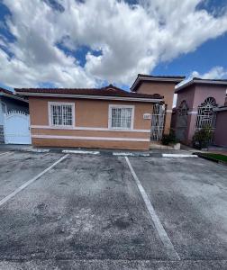 9287 NW 120th Ter 143, Hialeah Gardens, FL 33018