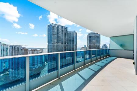 200 Biscayne Boulevard Way 4005, Miami, FL 33131