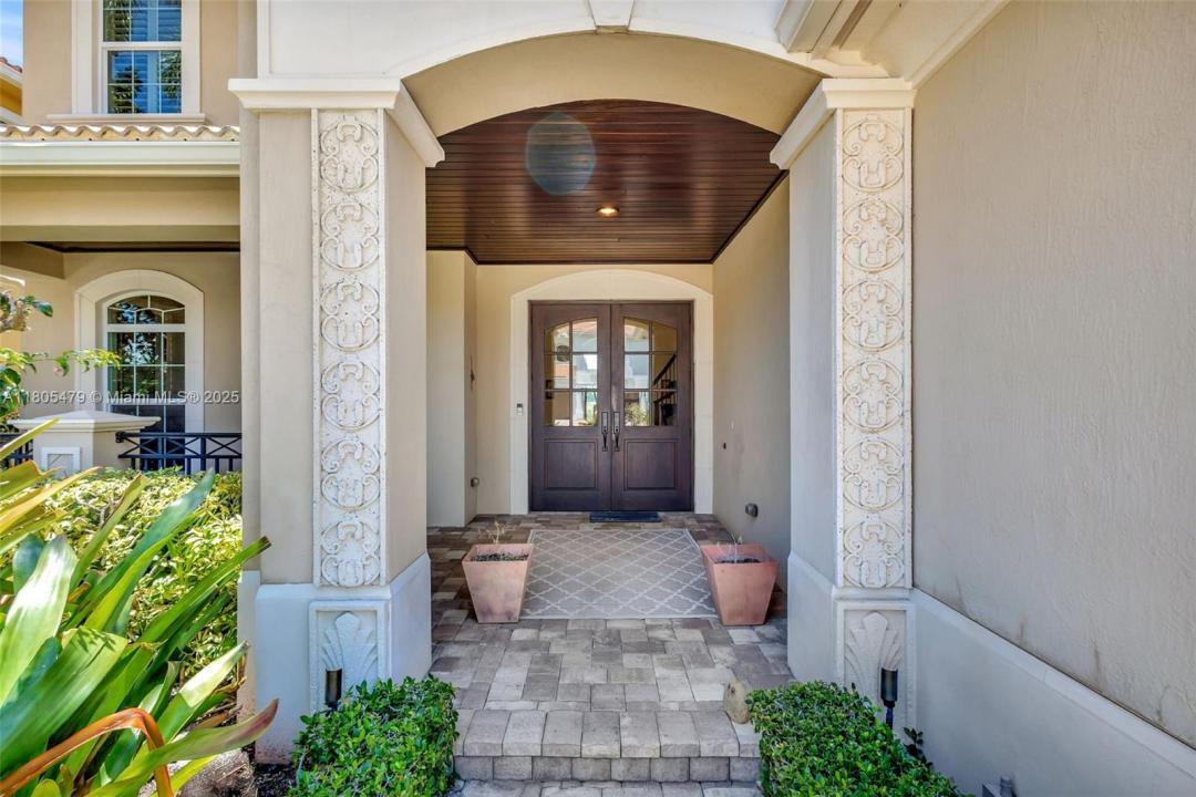 333 Charroux Dr, Palm Beach Gardens, FL 33410