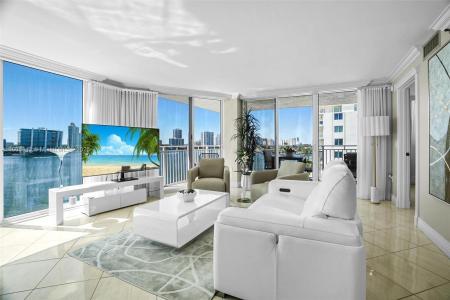 18000 N Bay Rd 803, Sunny Isles Beach, FL 33160