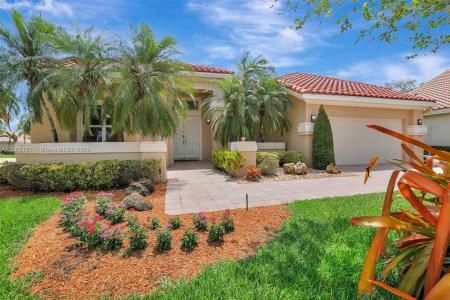 2651 Oakmont, Weston, FL 33332