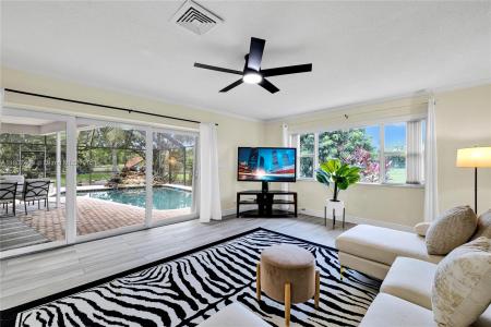 5706 Guava Dr, Tamarac, FL 33319