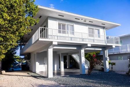 216 La Paloma Rd -, Key Largo, FL 33037