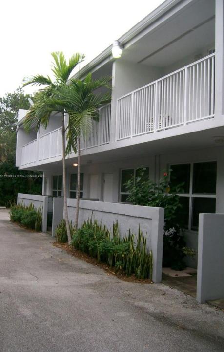 3025 Mary St 5, Miami, FL 33133