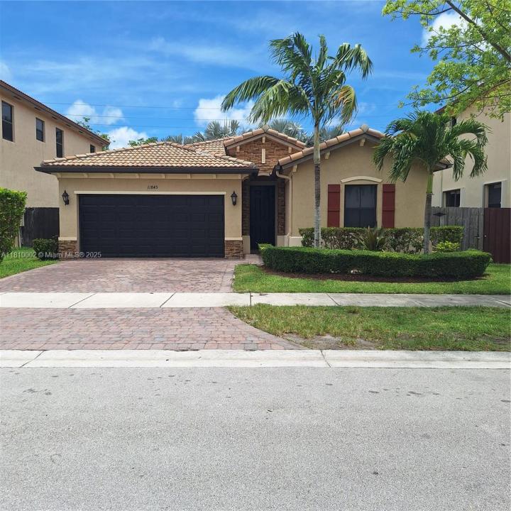 11845 SW 232nd Ln, Miami, FL 33032