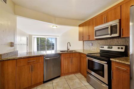 1780 NE 191st St 412-2, Miami, FL 33179