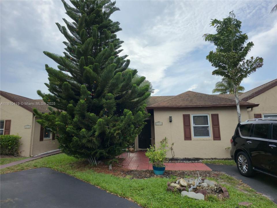 22374 SW 57th Cir, Boca Raton, FL 33428